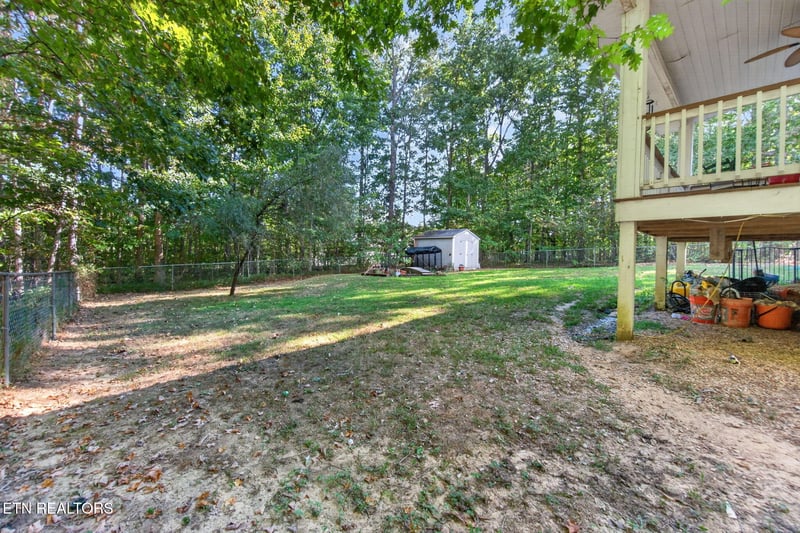 1020 Ewa Dr, Crossville, TN 38572