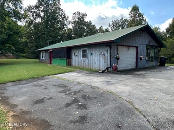 1020 Tramel Rd, Sevierville, TN 37862