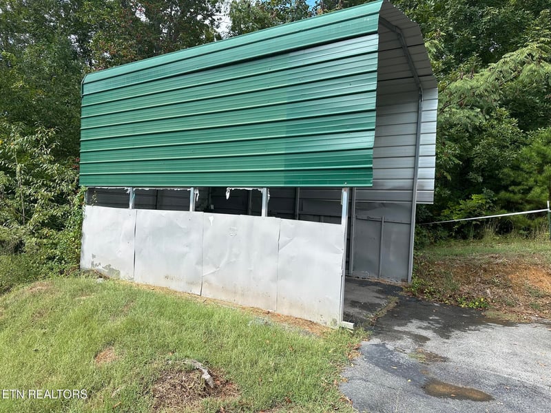 1020 Tramel Rd, Sevierville, TN 37862