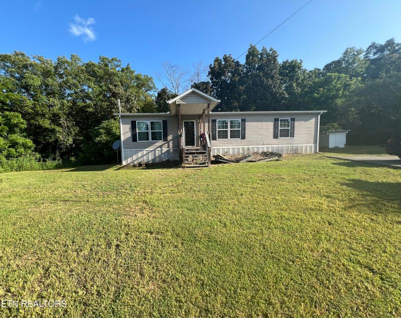 10207 Alex Bales Rd, Kodak, TN 37764