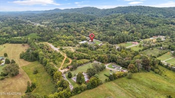 1021 E Hendron Chapel Rd, Knoxville, TN 37920