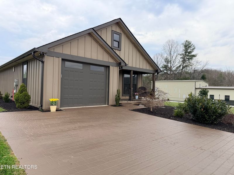1021 Pleasant Grove Rd, Winfield, TN 37892
