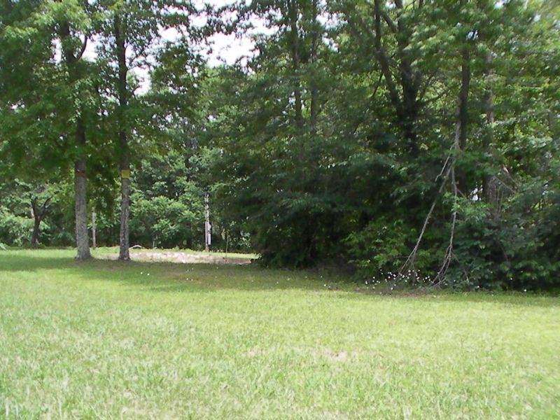1021 Randolph Rd, Crossville, TN 38571