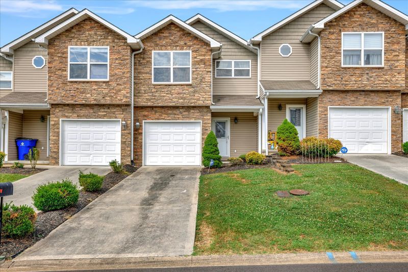 1021 Woullard Way, Sevierville, TN 37876