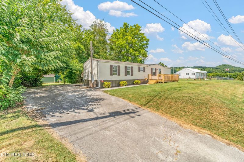 10217 Rutledge Pike, Corryton, TN 37721