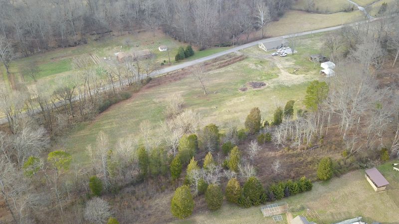 1022 Glover Rd, Rockford, TN 37853
