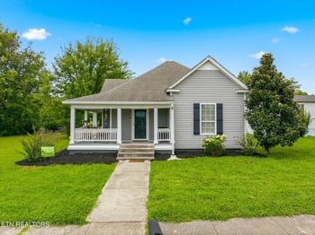 1022 Ohio Ave, Etowah, TN 37331