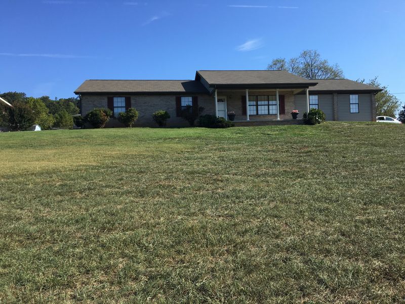 1023 Bradley Ct, Kodak, TN 37764