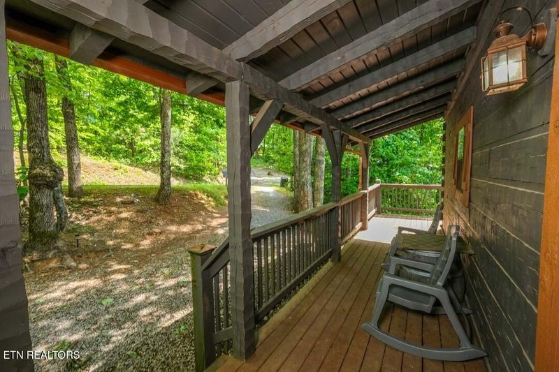 1023 Elm Cir, Sevierville, TN 37876
