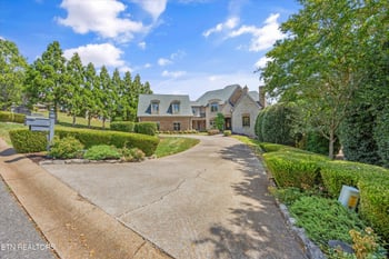 10235 Thimble Fields Dr, Knoxville, TN 37922