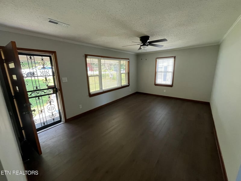1024 Farragut Ave, Knoxville, TN 37917