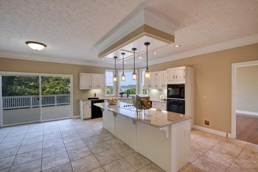 10243 Thimble Fields Dr, Knoxville, TN 37922