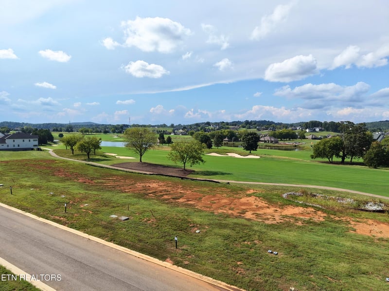 1025 Black Bear Cir, Loudon, TN 37774