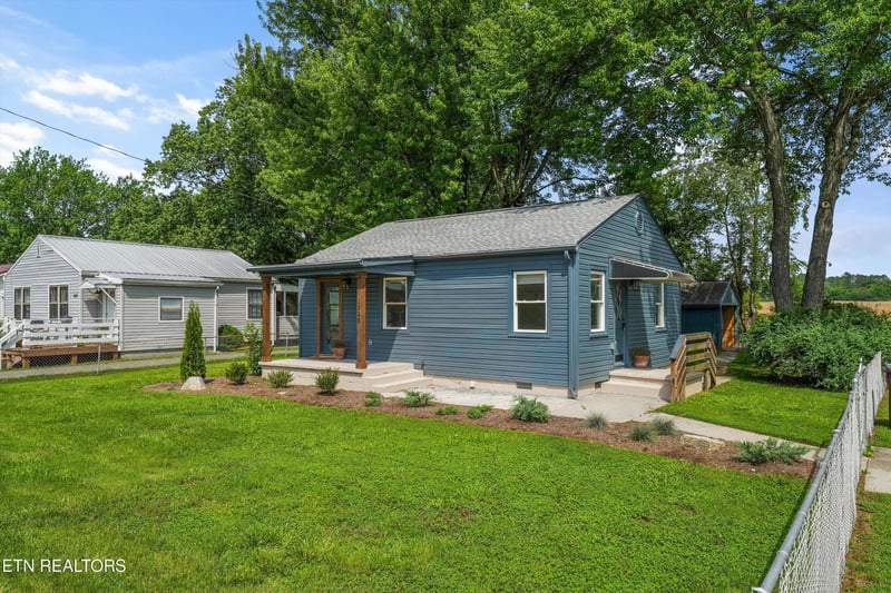 1025 Cherry St, Alcoa, TN 37701