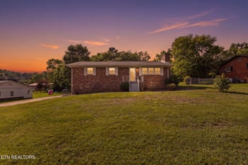 1025 Lancewood Dr, Knoxville, TN 37920