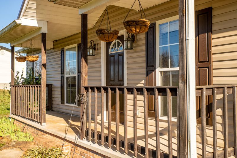 1026 Oak Grove Rd, Madisonville, TN 37354