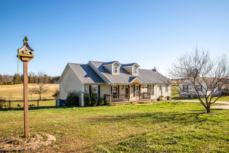 1026 Oak Grove Rd, Madisonville, TN 37354