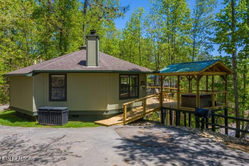 1027 Condo Dr, Gatlinburg, TN 37738