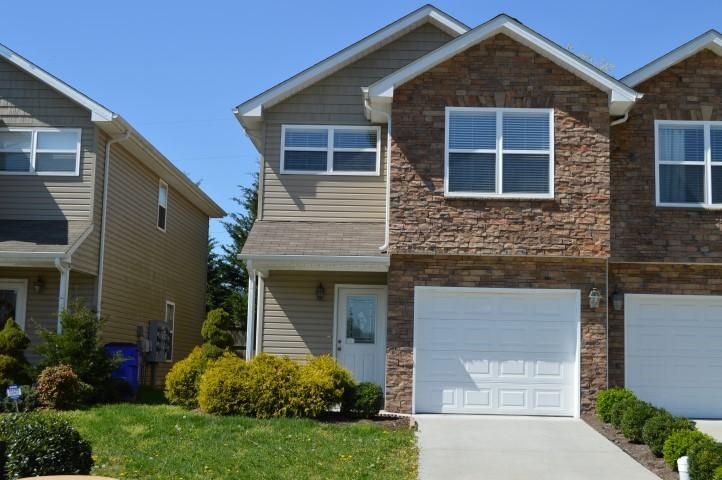1027 Woullard Way, Sevierville, TN 37876