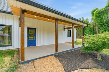 10275 Beals Chapel Rd, Lenoir City, TN 37772
