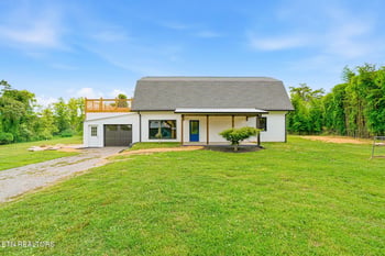 10275 Beals Chapel Rd, Lenoir City, TN 37772