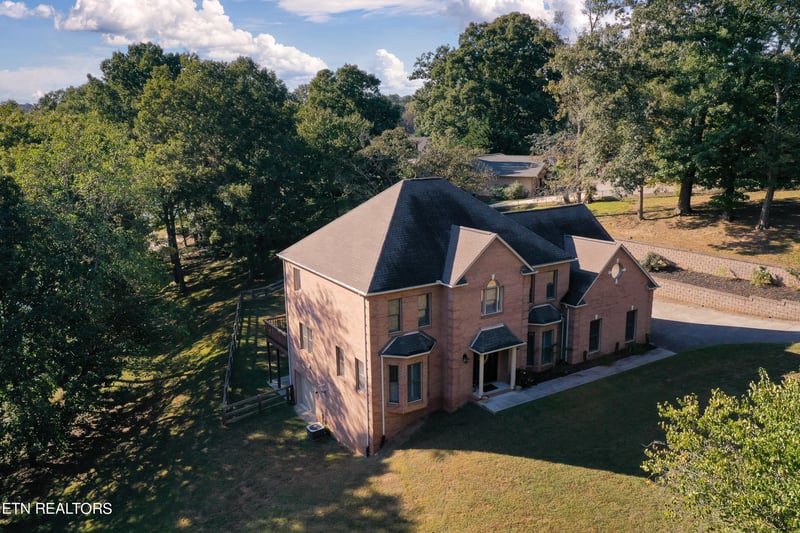 1028 Chula Vista Dr, Friendsville, TN 37737