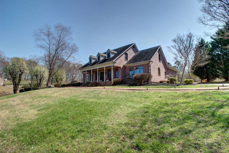 1028 Lawnville Rd, Kingston, TN 37763