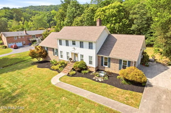 103 Baker Ln, Oak Ridge, TN 37830