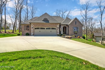 103 Bent Oak Ter, Crossville, TN 38558