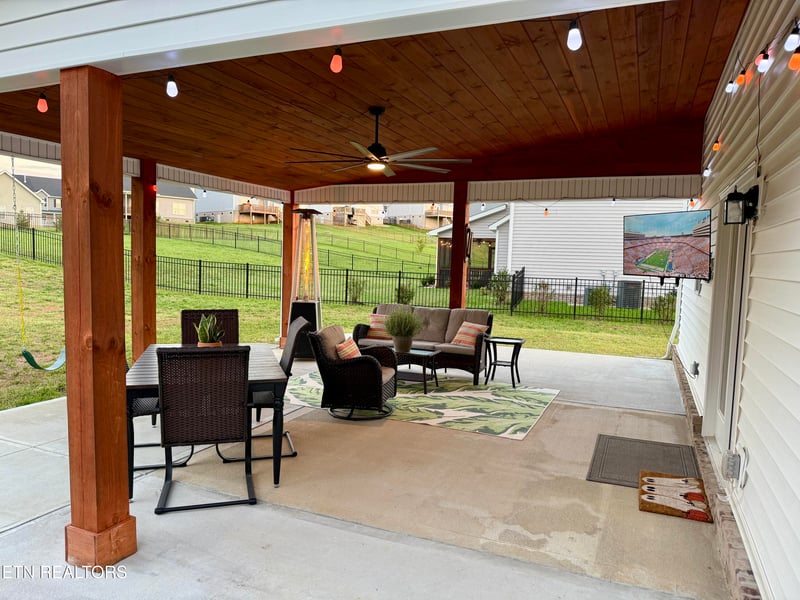 103 Bunchberry Rd, Oak Ridge, TN 37830