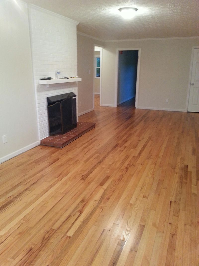 103 Carlisle Ln, Oak Ridge, TN 37830