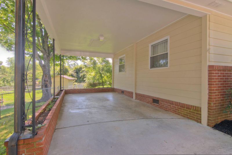 103 Carlisle, Oak Ridge, TN 37830