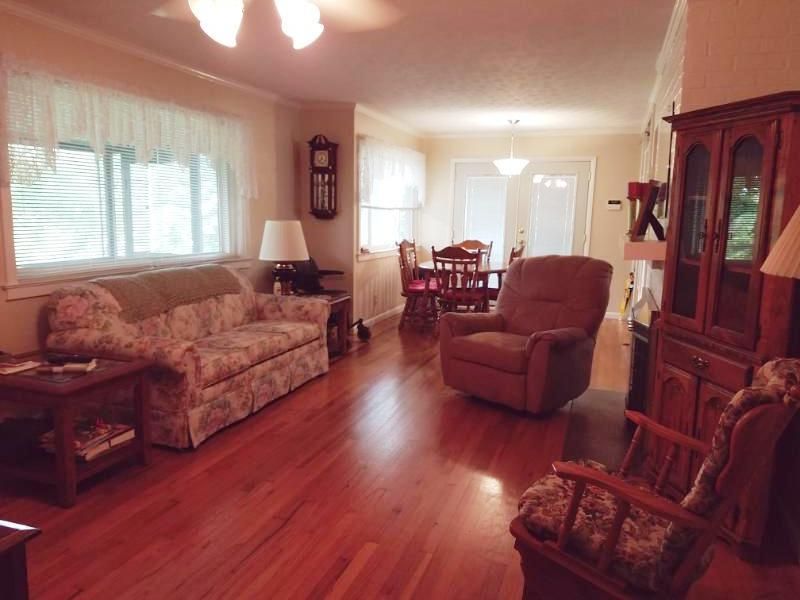 103 Cedar Ln, Oak Ridge, TN 37830