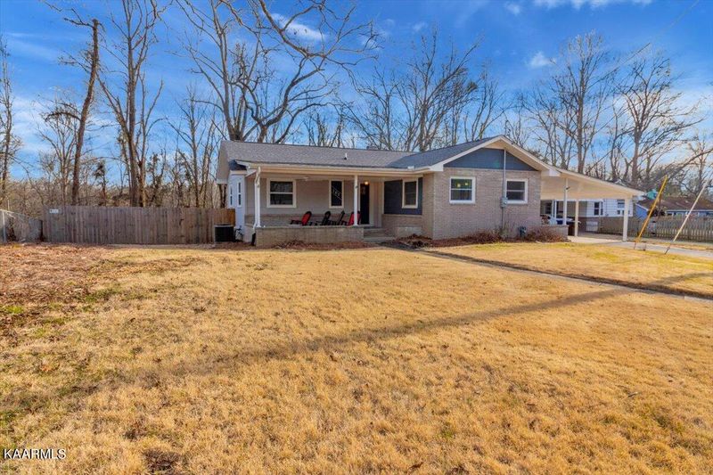 103 Chatam Ln, Oak Ridge, TN 37830