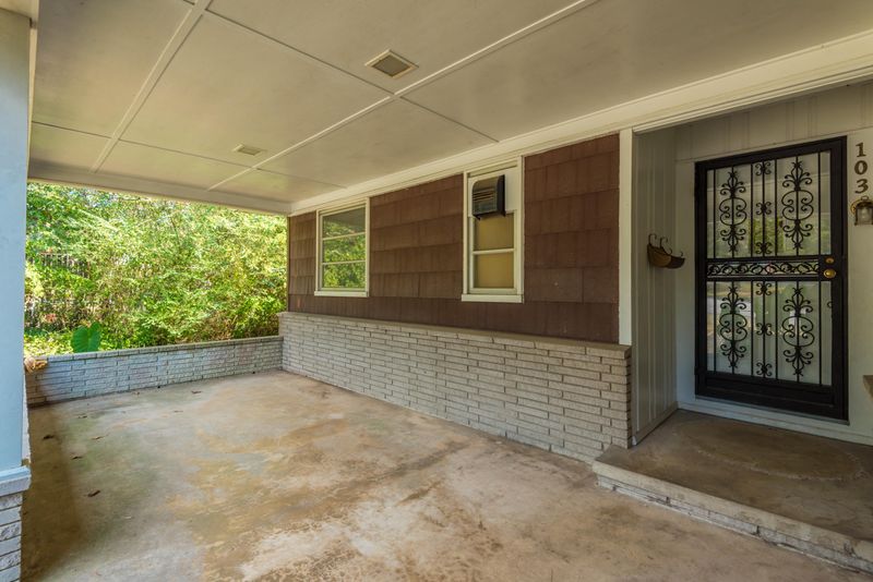 103 Chatham Ln, Oak Ridge, TN 37830