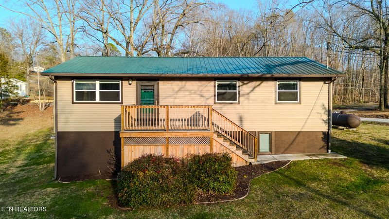 103 Cofer Cir, Harriman, TN 37748