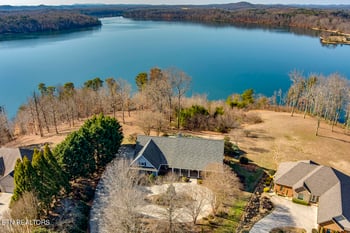 103 Colonial Ct, Maryville, TN 37801