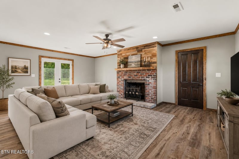 103 County Road 636, Etowah, TN 37331