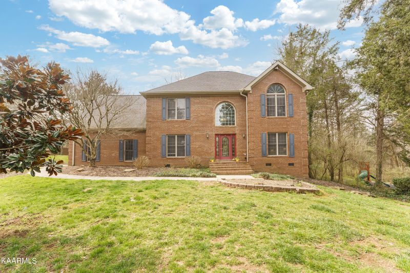 103 Danbury Ln, Oak Ridge, TN 37830