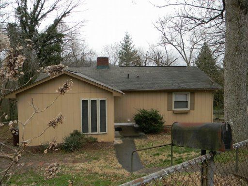 103 E Dalton Rd, Oak Ridge, TN 37830
