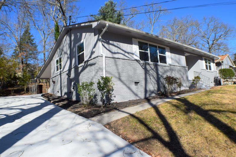 103 E Irving Ln, Oak Ridge, TN 37830