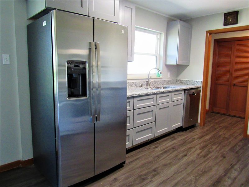 103 E Price Rd, Oak Ridge, TN 37830