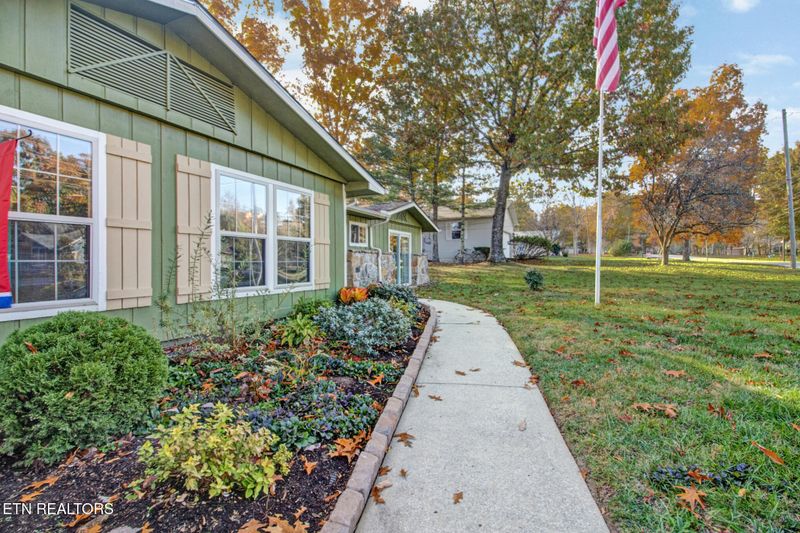103 Eagle Ln, Crossville, TN 38558