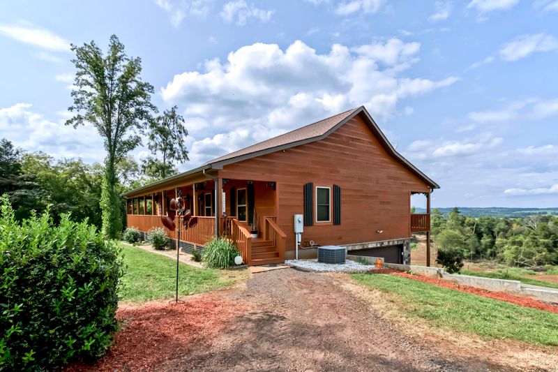 103 Eagle Ridge Ct, Philadelphia, TN 37846
