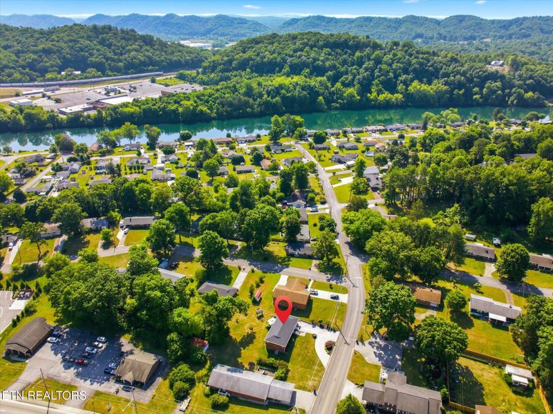 103 Elm St, Clinton, TN 37716