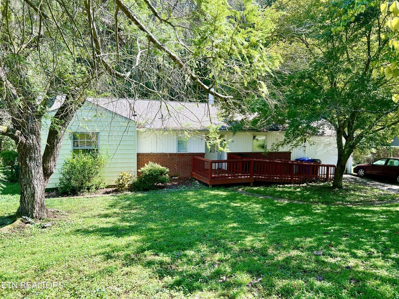 103 Emerson Cir, Oak Ridge, TN 37830