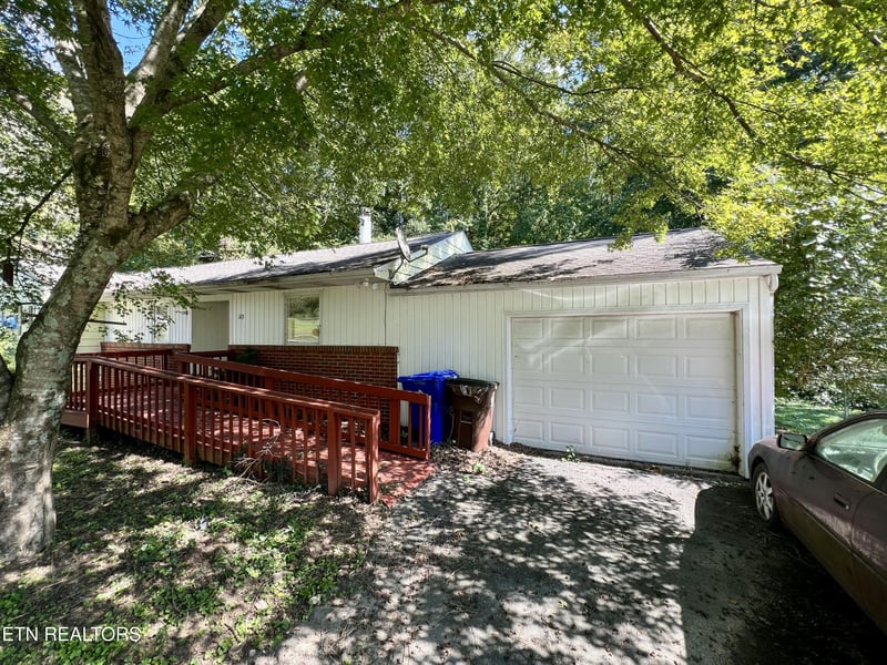 103 Emerson Cir, Oak Ridge, TN 37830