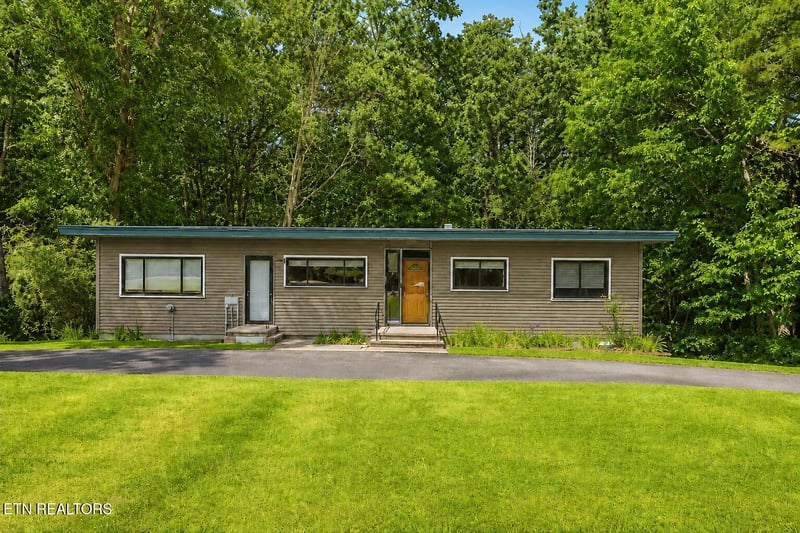 103 Endicott Ln, Oak Ridge, TN 37830