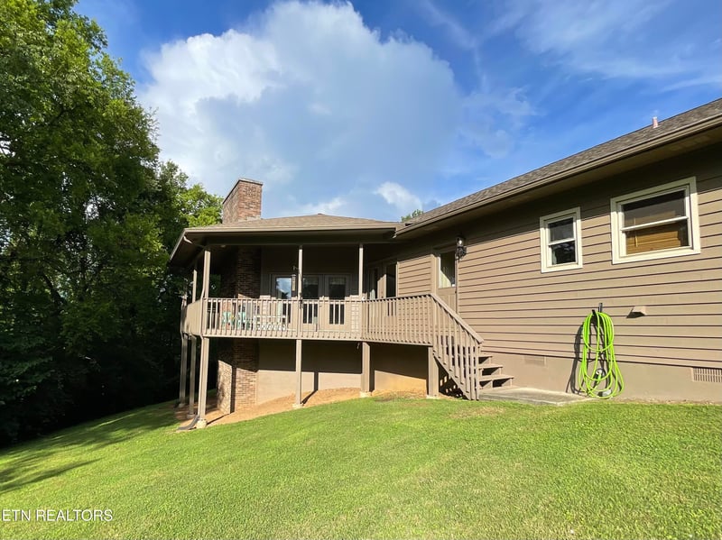 103 Farmington Pl, Clinton, TN 37716