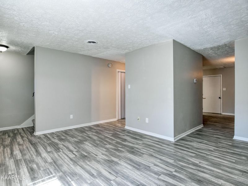 103 Golfcrest Ln, Oak Ridge, TN 37830